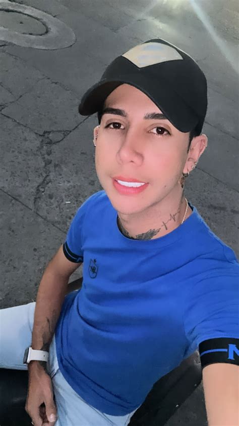 Citas con chicos gay San Sebastian. Conoce a chicos gays en San