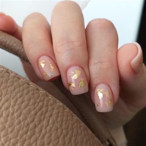 Нюдовый маникюр с поталью | Unhas bonitas, Base fortalecedora para ...