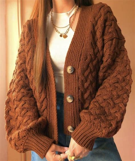 Brown cardigan 🤎🍁 | Winter fashion outfits casual, Winter fashion ...