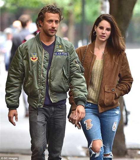 Lana Del Rey sparks romance rumours with rapper G-Eazy | Daily Mail Online