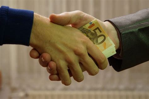 Usura: qué es y cómo denunciarla | Consumer