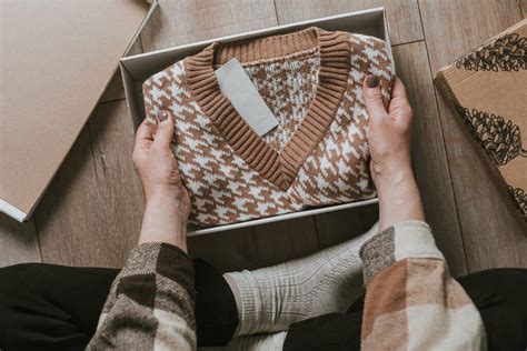 pros cons  providing  return label   box returngo