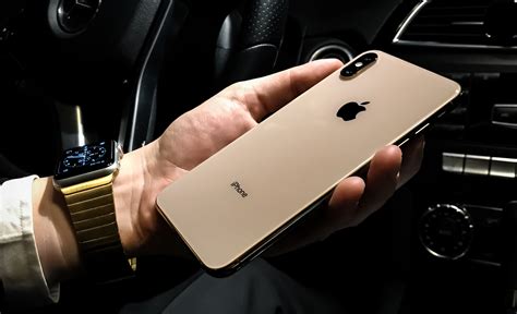 Обзор iPhone XS Max. Самый большой и дорогой айфон
