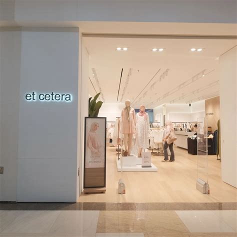 et cetera - Plaza Ambarrukmo