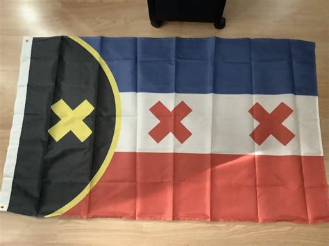 GIANT LMANBERG FLAG : r/tommyinnit