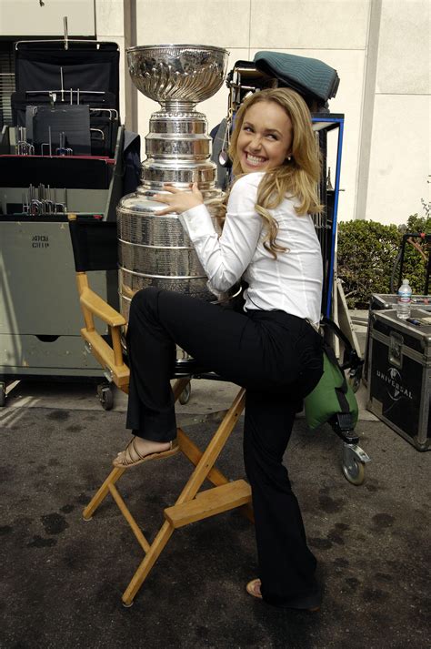Hayden Panettiere's feet