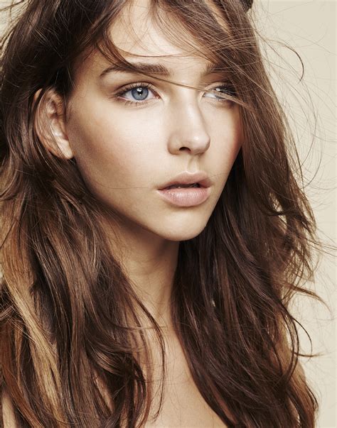 Madame Voyeur | 2019 - 091