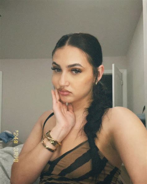 Melanie Hicks (@melaniemorgan_) • Instagram photos and videos