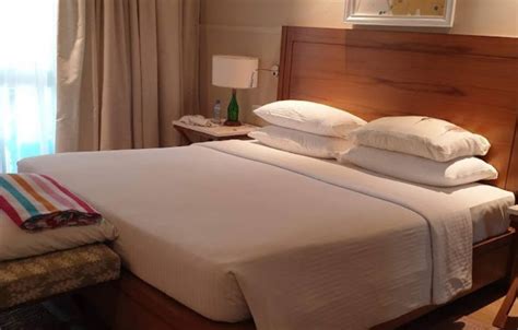 Book Cheap Ellaidhoo Maldives by Cinnamon Maldives Holidays fr £235 Per ...