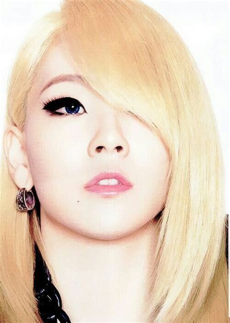 Pin by laura moral on 2ne1 | 2ne1, Hair makeup, Kpop girls