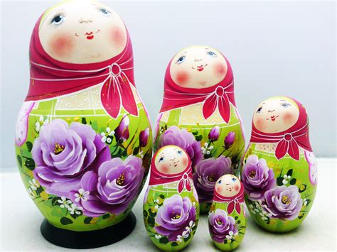 Matrioska- Matroschka- Matriochka- Matrjosjka- russische Puppe ...