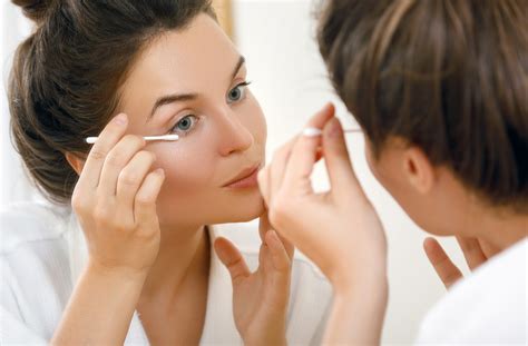 What is Blepharitis? [Causes, Treatment, & More] | Toronto