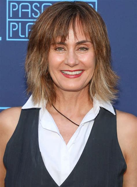 A biography explains the rise and success of Diana Farr 21