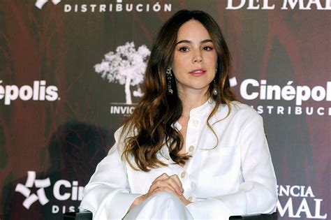 Camila Sodi lanza desgarrador mensaje sobre su mamá - La Opinión