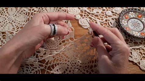 Скатерть из квадратных мотивов. 1ый ряд обвязки. - YouTube