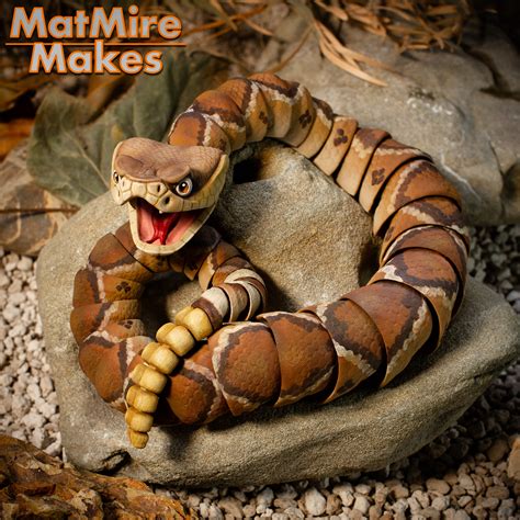 🐍 Rattlesnake articulated figure, print-in-place body, snap-fit head