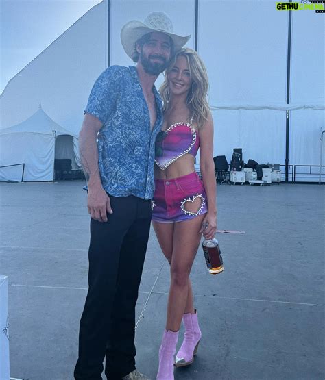 Hassie Harrison Instagram – alright, stagecoach! | Gethu Cinema