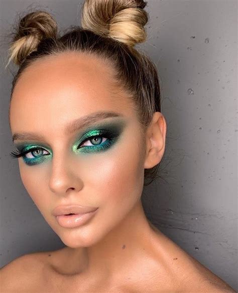 Pin by Marykate Fleming on Makeup | Eye makeup, Eyeshadow makeup ...
