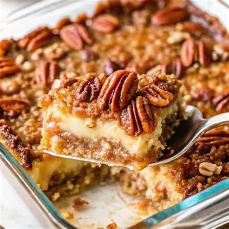 pecan pie dump cake