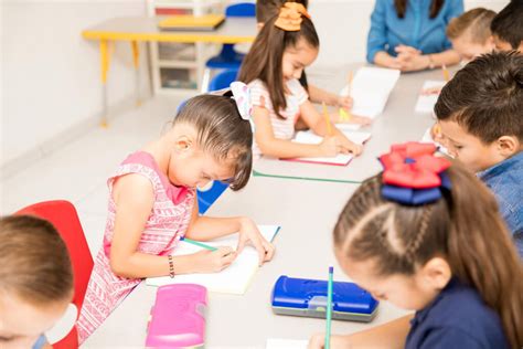 Qual A Idade Obrigatória Para Entrar Na Escola » Diário Materno