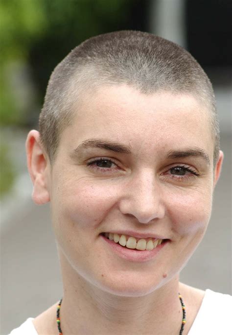 The Tragic Reason Why Sinéad O’Connor Decided to Shave Her Head Once and Go Bald Forever ...