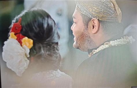 ivan gunawan dikabarkan menikah fotonya tersebar bikin penasaran