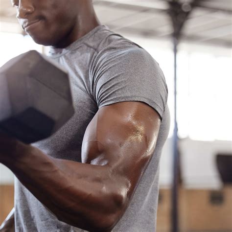 Squat University Shares a Single-arm Functional Exercise to Build a