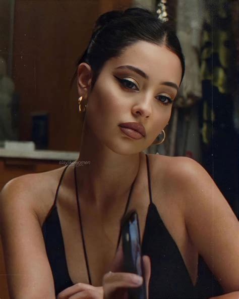 Dark Feminine Aesthetic, Feminine Energy, Aesthetic Girl, Cute Makeup ...