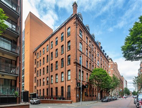 City planners will soon modernize the look of linenhall st belfast 32