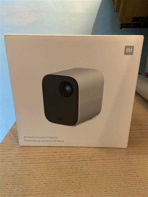 Xiaomi Mi Smart Compact Projector (Edition 1), TV & Home Appliances, TV ...