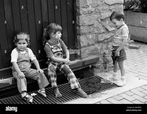 Seventies, black and white photo, humour, people, children, two little