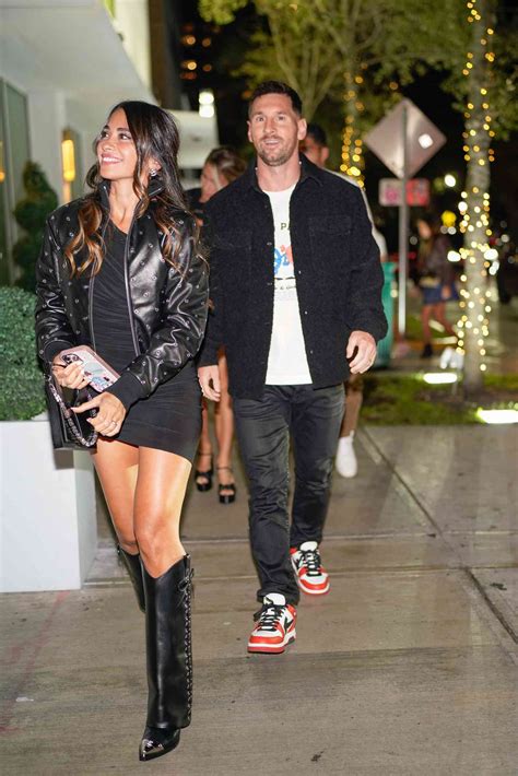 Sofía Vergara and Lionel Messi Dine with Sporting Friends in Miami