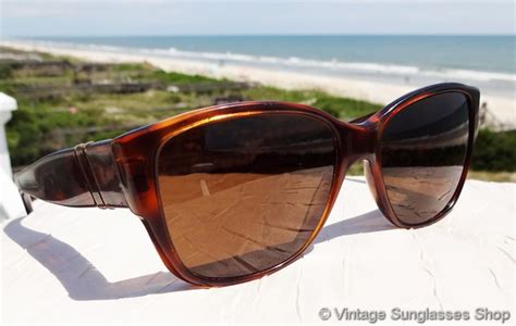 Vintage Persol and Persol Ratti Sunglasses For Men and Women - Page 2