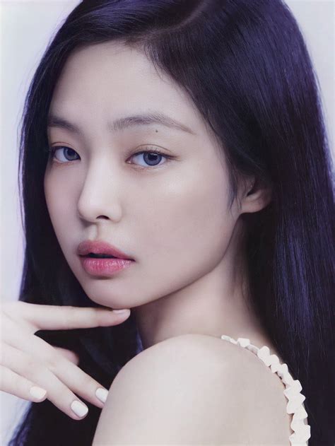 jennie pics on Twitter | Blackpink jennie, Celebridades, Cabello mechas ...