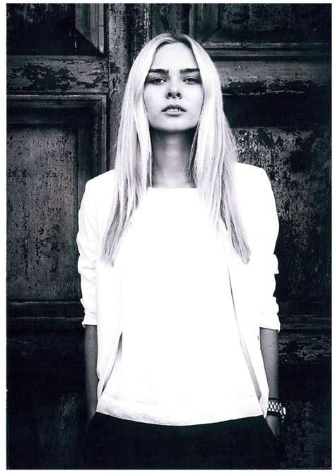 Olga D | QUEST Artists & Models