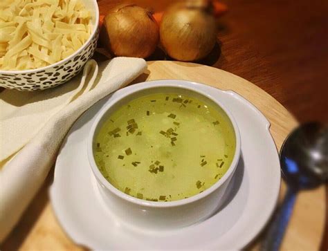 Класичний курячий бульйон простий рецепт з фото