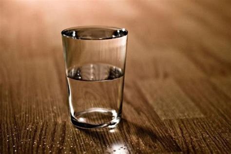 Пусть ваше желание исполнит стакан с водой