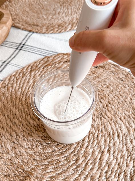 guilt  root beer float recipe  delicious twist   timeless