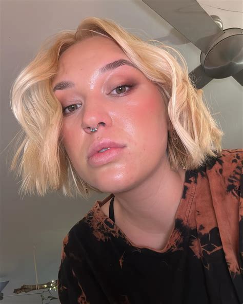 The Forum Phun Celebrity Extra Secrets The Media Doesn't Want You To Know Image 14