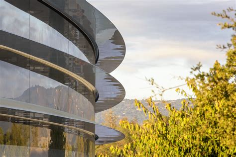 Кампус Apple Park – штаб-квартира компании Apple