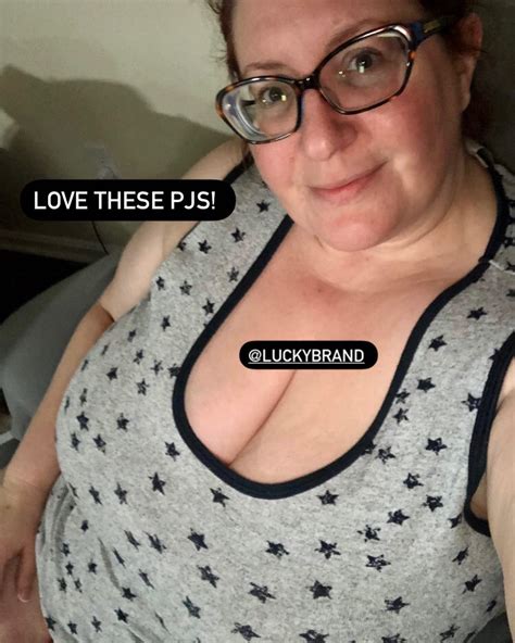 Bodacious Big Mama Red | Living the laptop lifestyle requires lots of