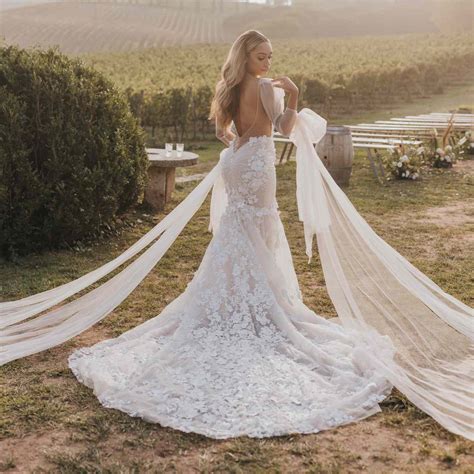 wedding dresses with the back open 9