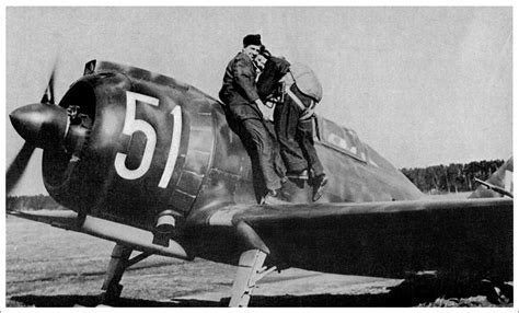 Historia y tecnología militar: Reggiane Re.2000 “Falco” recuperado en ...