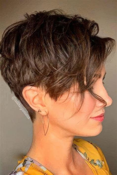 29 Layered Pixie Haircuts To Try Right Now - Styleoholic