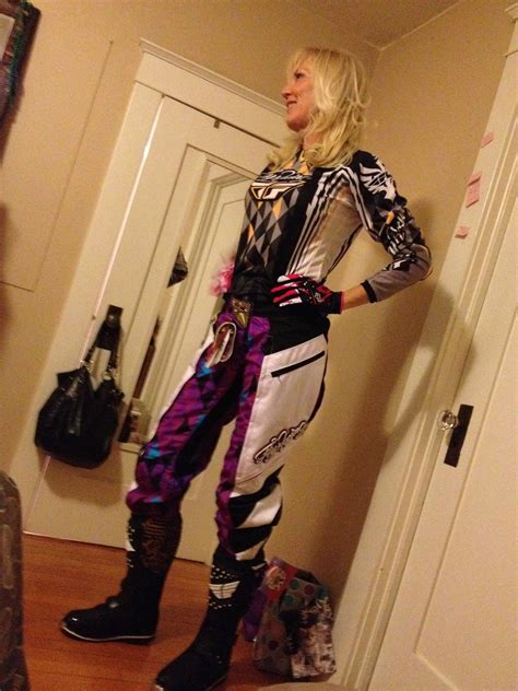 8 best r/cyclegirls images on Pholder | Wheelie Girl