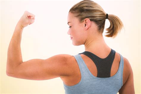 Bicep Stretch: 10 Best Stretches to Try - Welzo