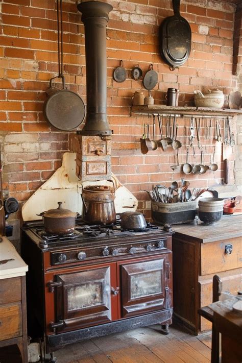 15 Old Farmhouse Kitchen Ideas with Timeless Appeal! - My Decor Inspo