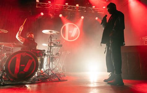 Twenty One Pilots debut unreleased song 'The Craving' in London