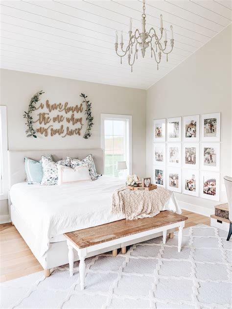 19 Modern Farmhouse Bedroom Decor Ideas