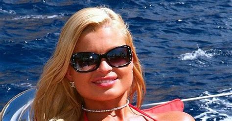 Σατιρικές Τοξοβολές : Minikini